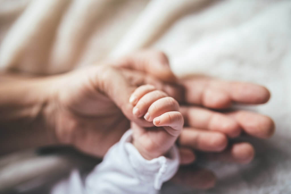 5 Steps to “Giving Up” Your Baby for Adoption in Oklahoma [A Complete Guide]